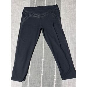 Fabletics Black Capri‎ Leggings Womens Size Small Athletic Workout Athleisure